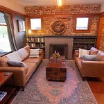 Perfect Urban Sanctuary For 8 W Hot Tub Near City Park